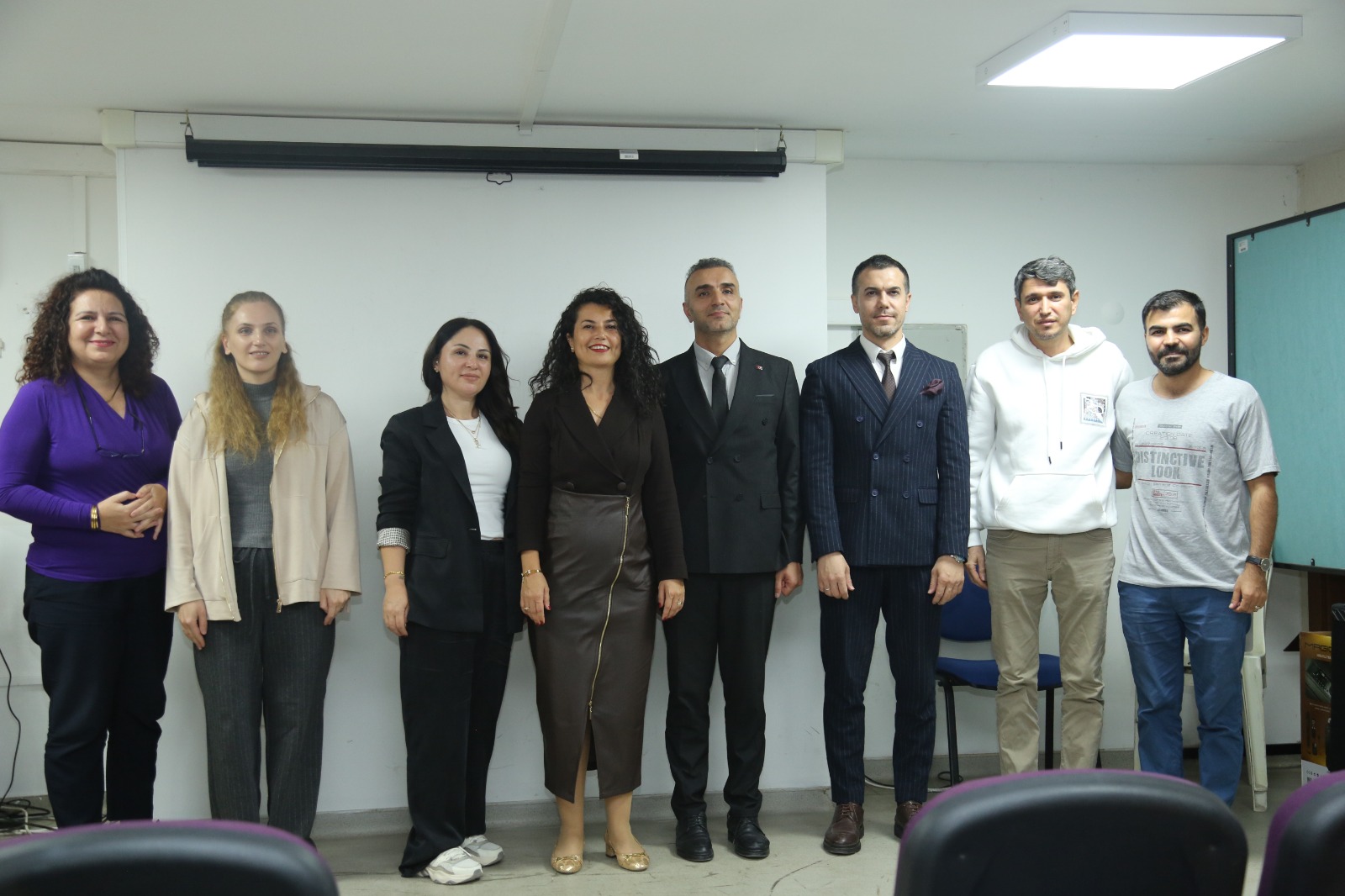 Mersin Üniversitesi Türkçe Öğretimi Uygulama ve Araştırma Merkezi (TUAM) ile Mersin Valiliği İl Göç İdaresi Müdürlüğü İş Birliği Kapsamında, Uluslararası Öğrencilere ve Kurum Personeline Yönelik Bilgilendirme Toplantısı Düzenlendi