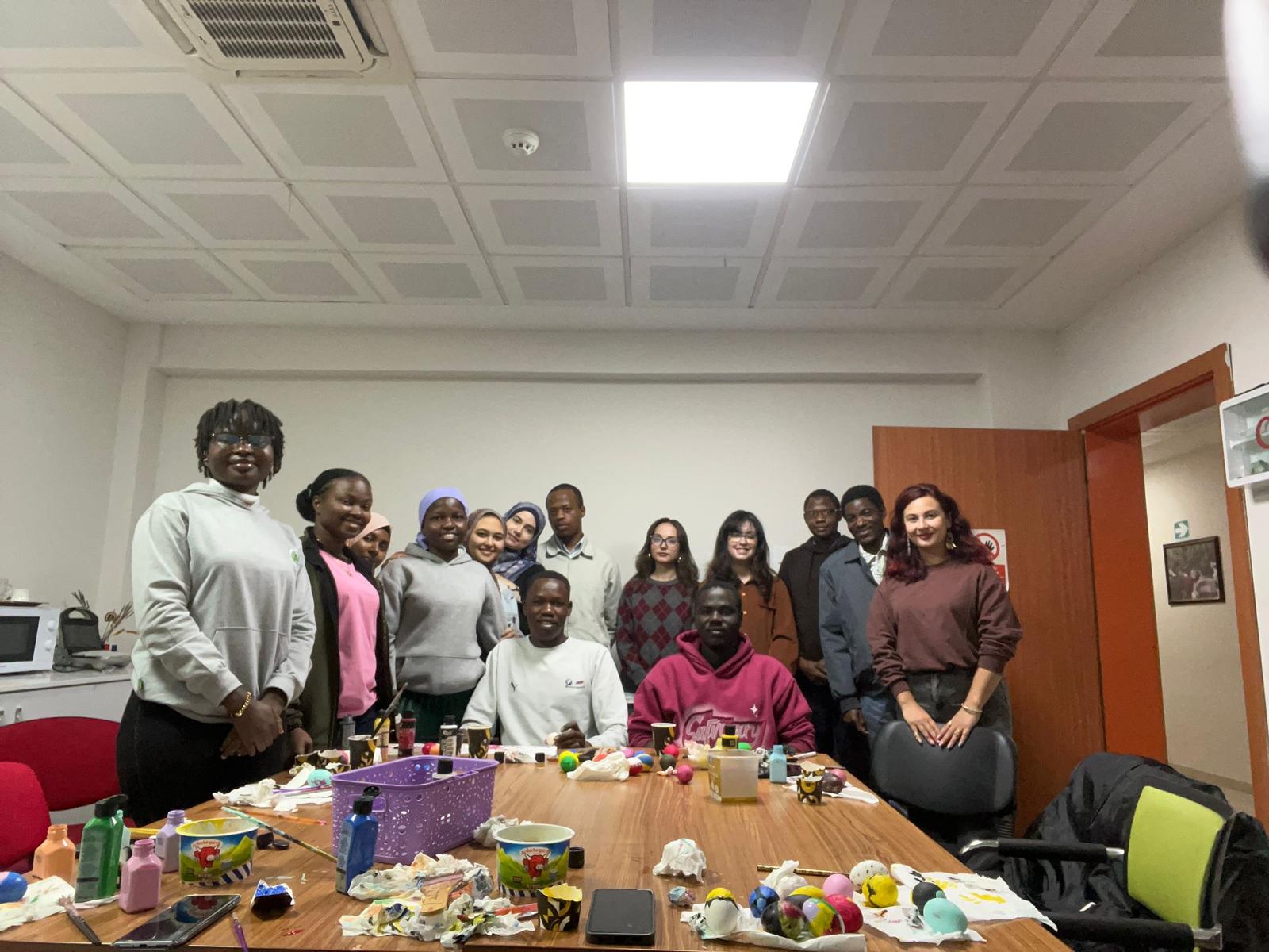 Mersin Üniversitesi Türkçe Öğretimi Uygulama ve Araştırma Merkezinde Öğrencilerle Nevruz Bayramı Öncesi Yumurta Boyama Etkinliği Yapıldı