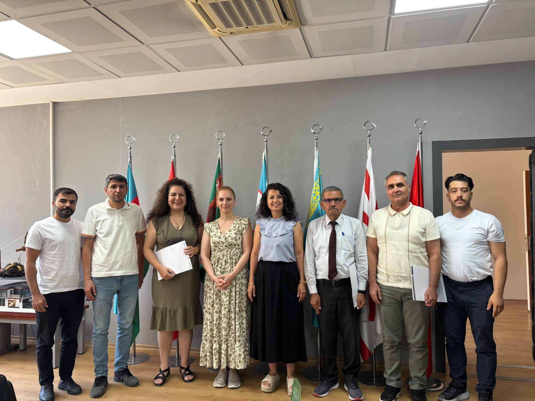 MEÜ TUAM’da Görevlerinde 25 Yılı Başarıyla Tamamlayan Akademik ve İdari Personelimize Teşekkür Belgeleri Takdim Edildi