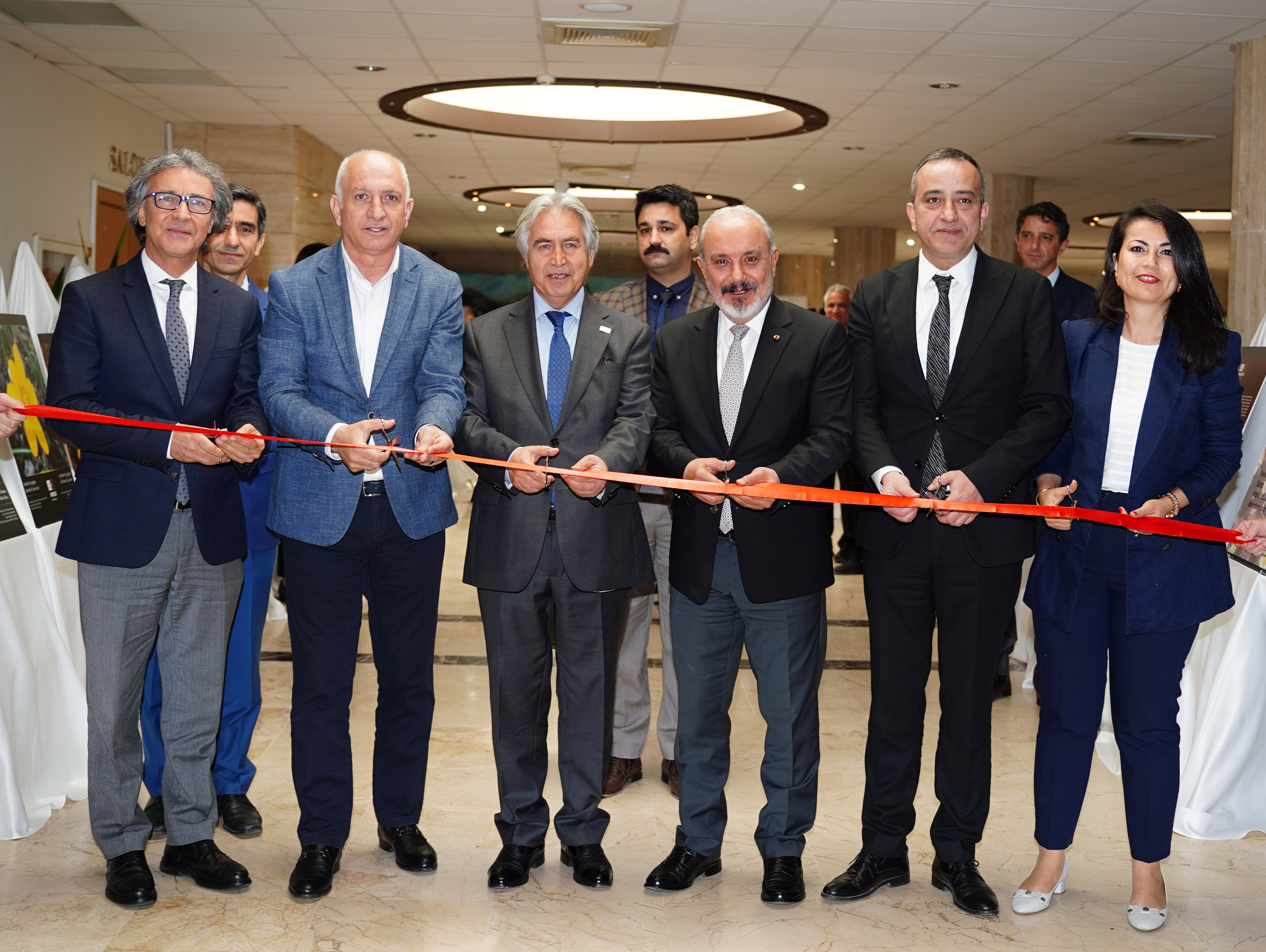 Mersin Üniversitesi Türkçe Öğretimi Uygulama ve Araştırma Merkezi, Yörük Kültürü Uygulama ve Araştırma Merkezi İş Birliğinde Düzenlenen “Unesco Somut Olmayan Kültürel Miras: Hedefler ve Sonuçlar” Konferansı ve “Nevruz Çiçektir, Biyolojik Çeşitliliktir” Sergisi Gerçekleşti